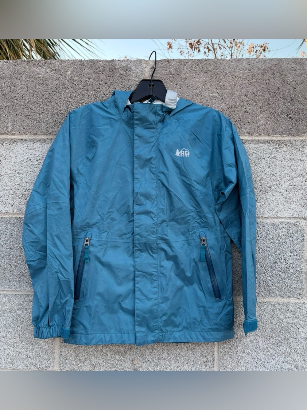 REI Co-op Rainwell Blue Hooded Rain Jacket Kids M (10-12) Gorpcore School Play